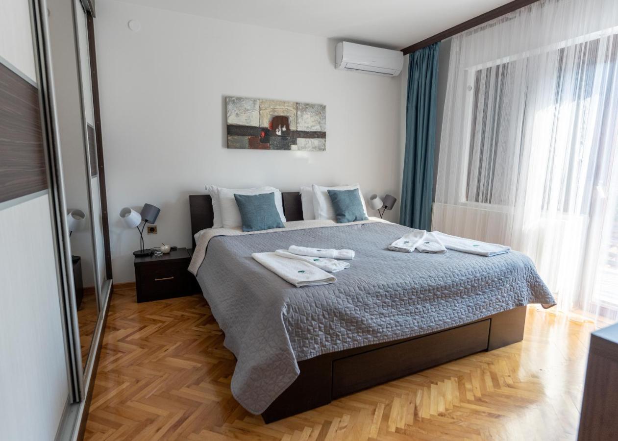 Central Park Home Spa Arandelovac Buitenkant foto